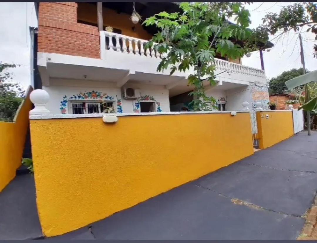Hostel Damaris Puerto Iguazu Luaran gambar
