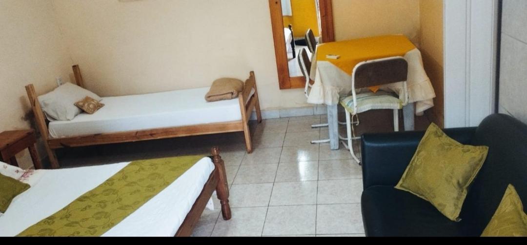 Hostel Damaris Puerto Iguazu Bilik gambar